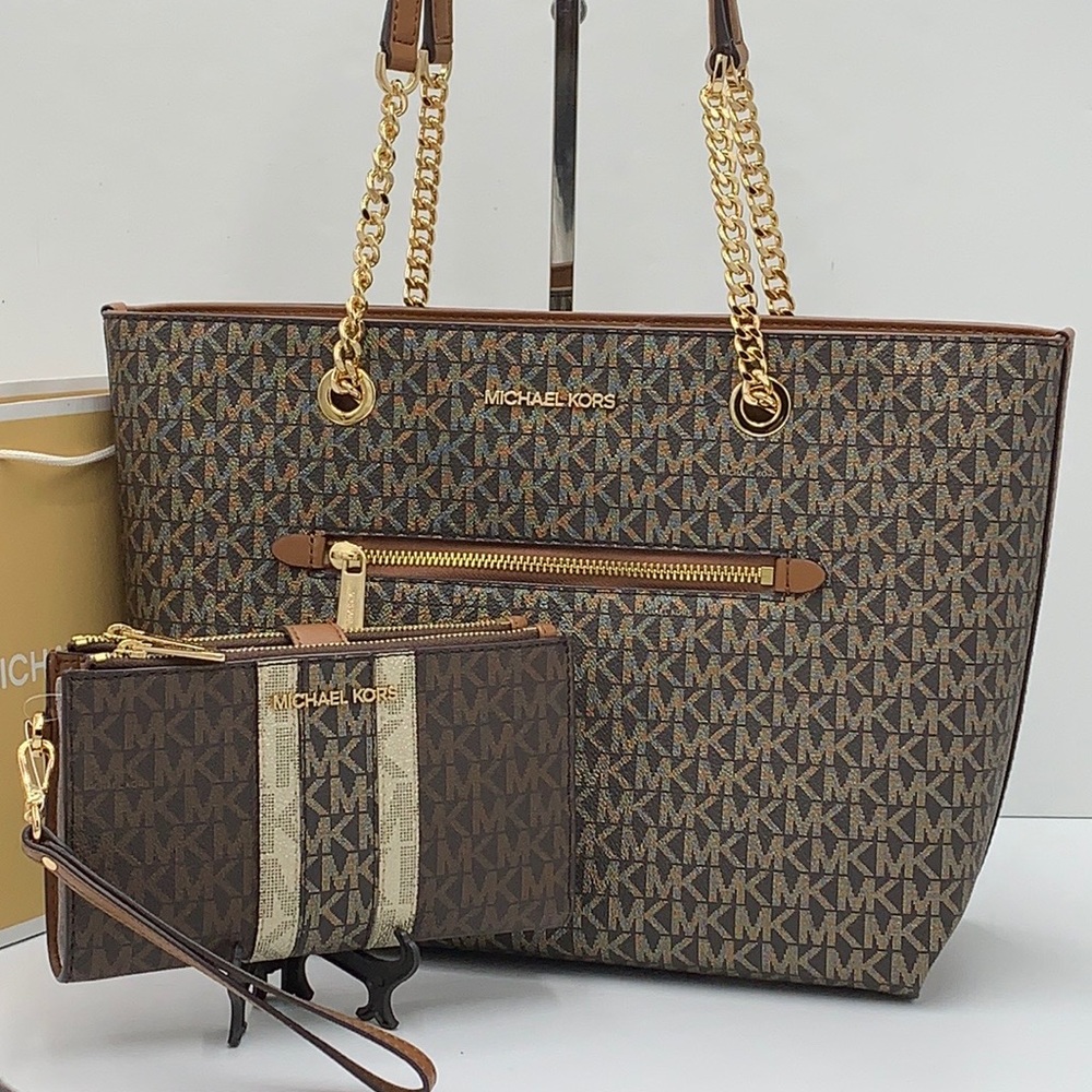 MICHAEL KORS Metallic Logo Chain Tote Bag & LARGE DOUBLE ZIP WRISTLET WALLET - Picture 6 of 16